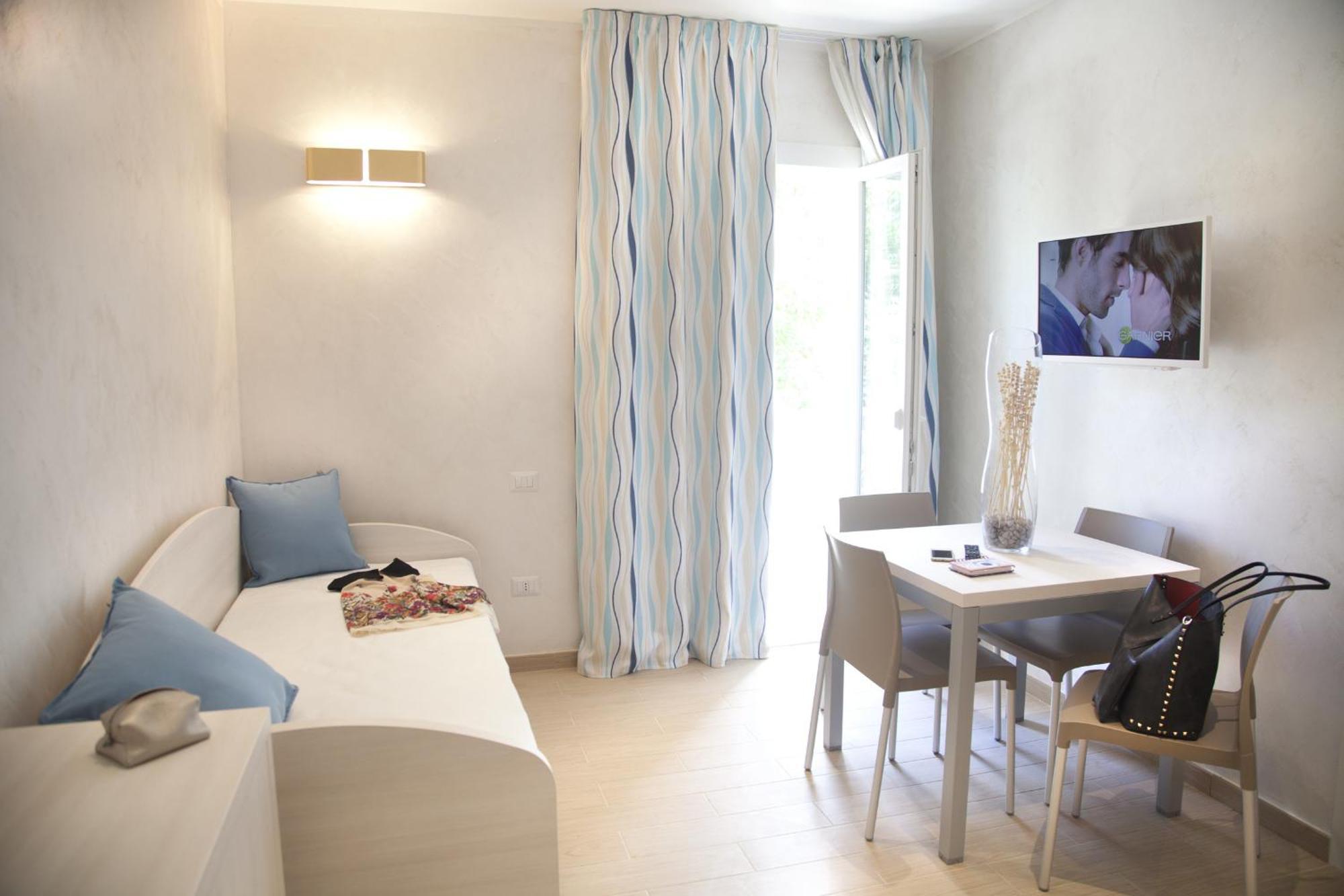 Marina Beach Suite Hotel ริมินี ภายนอก รูปภาพ